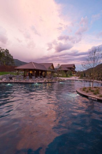 Family-Pool-and-Cafe-at-Iron-Mountain-Hot-Springs-Vertical-682x1024